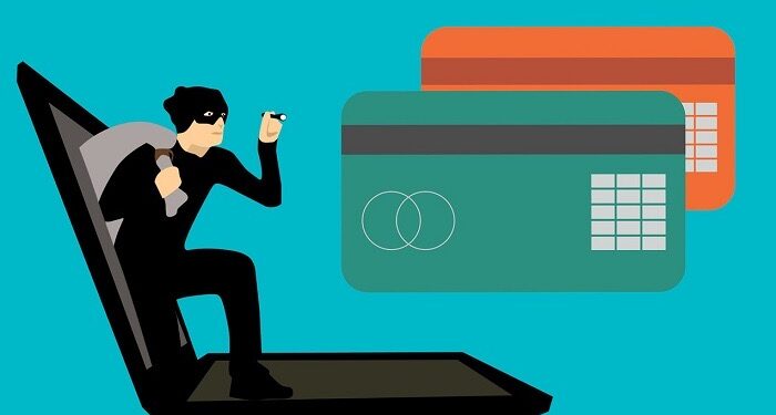 Rubano soldi dal conto con un falso sms, truffato 80enne in Sardegna