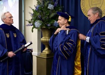 Prix Lumière alla Carriera per Roberto Benigni: «Vi regalo il mio cuore»