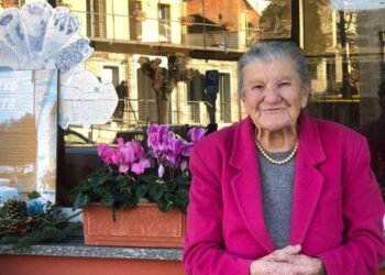 La barista più anziana d’Italia ha 99 anni, lavora ancora nel suo locale