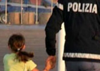 Bambina cacciata via di casa risulta adottiva