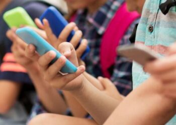 Sarà legge a San Marino vietare gli smartphone agli under 11