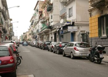 16enne gravissimo dopo incidente tra 3 scooter: senza patente né assicurazione tutti i ciclomotori coinvolti