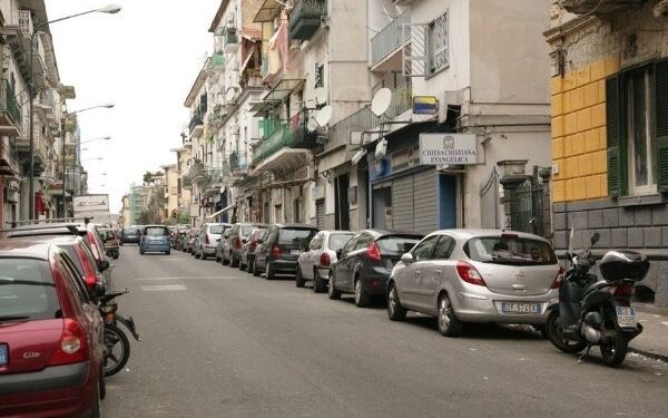 16enne gravissimo dopo incidente tra 3 scooter: senza patente né assicurazione tutti i ciclomotori coinvolti