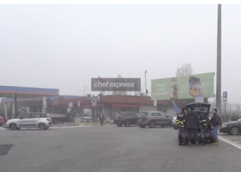 Donna accoltellata in un’area di servizio sull’A1 fermato l’ex marito