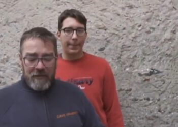 Neonato abbandonato tra i rifiuti