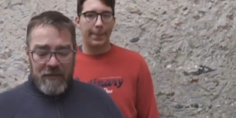 Neonato abbandonato tra i rifiuti