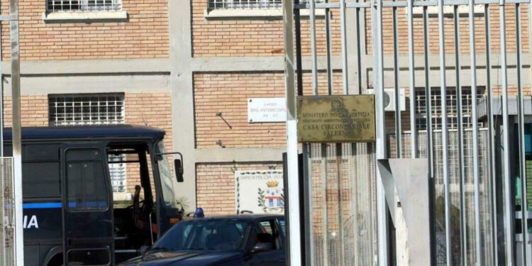SALERNO, CAOS E VIOLENZA IN CARCERE A FUORNI: LA DENUNCIA DEL SAPPE