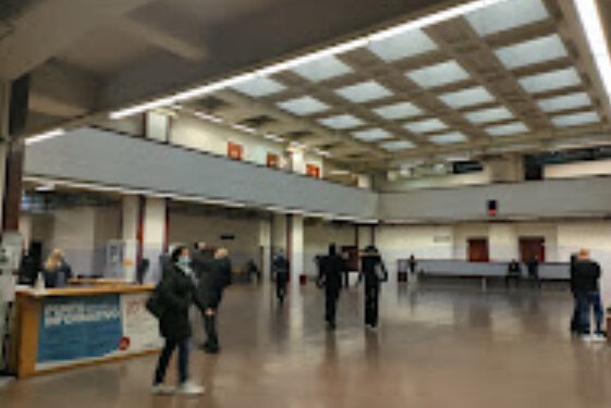 Obbliga la figlia a una dieta ferrea, mamma condannata a 1 anno e 4 mesi