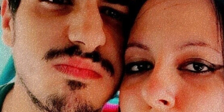 Incidente dopo una festa: due 23enni perdono la vita schiantandosi contro un palo