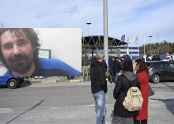 Lutto cittadino per i funerali di Domenico Fatigati l’operaio morto nella fabbrica di Pratola Serra