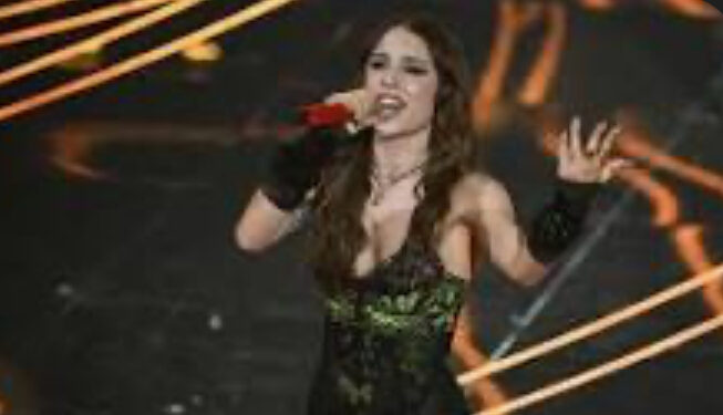 Vince  la 74esima  edizione del festival di Sanremo Angelina Mango