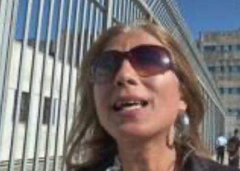 Da direttrice del carcere a detenuta, arrestata con l’accusa di favorire l’ingresso di droga e cellulari in istituto