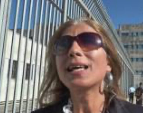 Da direttrice del carcere a detenuta, arrestata con l’accusa di favorire l’ingresso di droga e cellulari in istituto