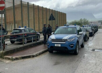 AVELLINO: ANCORA RITROVAMENTI DI TELEFONI CELLULARI E DROGA IN CARCERE