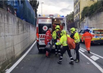 Sanremo, due  studenti investiti da un  tir pirata: Uno dei due ragazzi non ce l’ha fatta