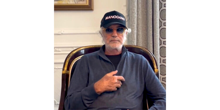 Operato al cuore per un tumore, Flavio Briatore dimesso dall’ospedale