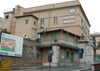 Bambina operata d’urgenza in Thailandia e rientrata in Italia con un volo dell’Aeronautica. Soddisfatto il ministro Tajani