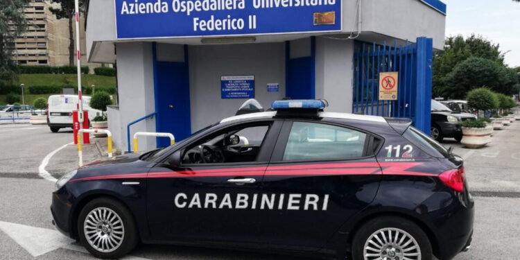 Muore dopo una lite davanti all’ospedale