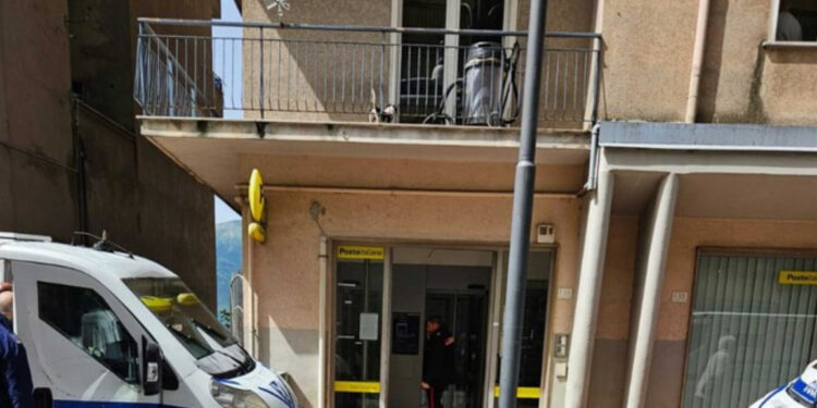 TENTATA RAPINA A UN FURGONE PORTAVALORI A SALA CONSILINA
