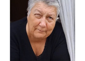 Vanda discute al telefono con la sua amica