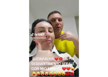 “Il Caso TikTok: Quando Gli Arresti Domiciliari Diventano Spettacolo sui Social”