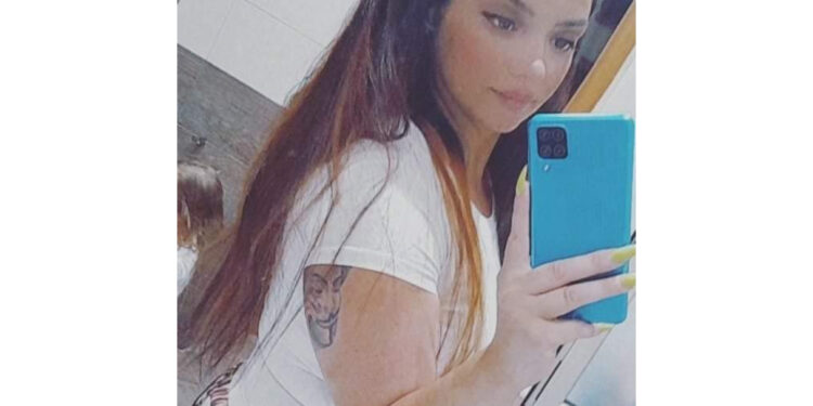 Angela è scomparsa, l’appello del papà a ritrovarla