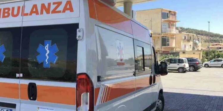 Pomeriggio di paura: Due ragazzi si feriscono durante una lite