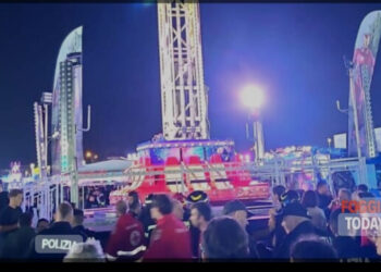 Foggia, incidente alla festa patronale: una giostra si rompe, diversi feriti