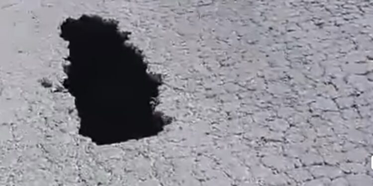 Voragine in via Pergolesi: Chiusura della Strada ai Campi Flegrei