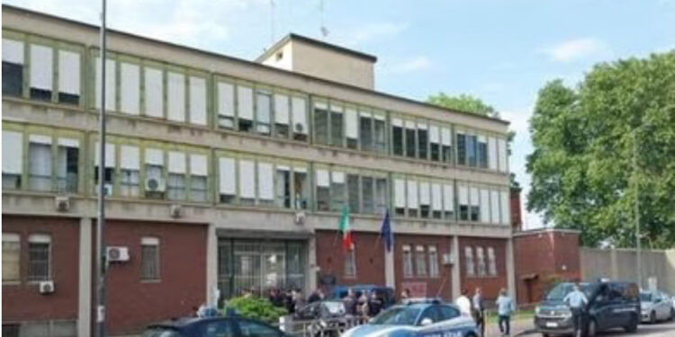 Rivolta al Carcere Minorile Beccaria, 70 Detenuti si Asserragliano