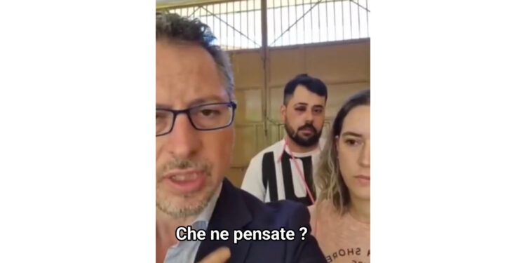 Napoli donna e marito picchiati da un parcheggiatore, Intervento del Deputato Borrelli