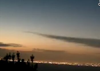 Bolide avvistato in tutta Italia: “Ha illuminato il cielo, è stato stupendo”