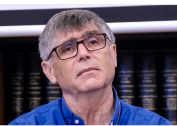 Avviso orale per il suocero del boss dopo le minacce a Don Patriciello