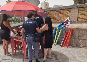 Aggressione al Mappatella Beach: Il deputato Borrelli nel mirino degli abusivi