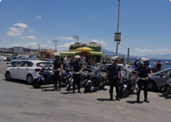 Napoli, sigilli solo per cinque chioschi del Lungomare: erano abusivi in diciotto