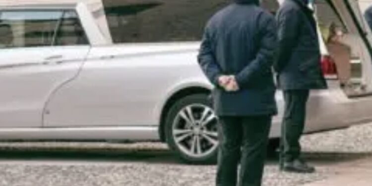 Rubato Carro Funebre a Monterusciello: Indagini in Corso