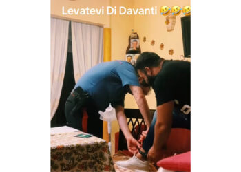 Il Deputato Francesco Emilio Borrelli Denuncia il Degrado Culturale su TikTok: “Si, libero, ma per quanto?”