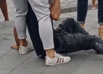 Caos a Mergellina: rissa tra abusivi sul lungomare, intervengono le forze dell’ordine