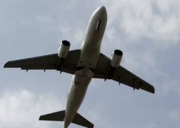 Emergenza in volo: rissa su Ryanair costringe a un atterraggio improvviso