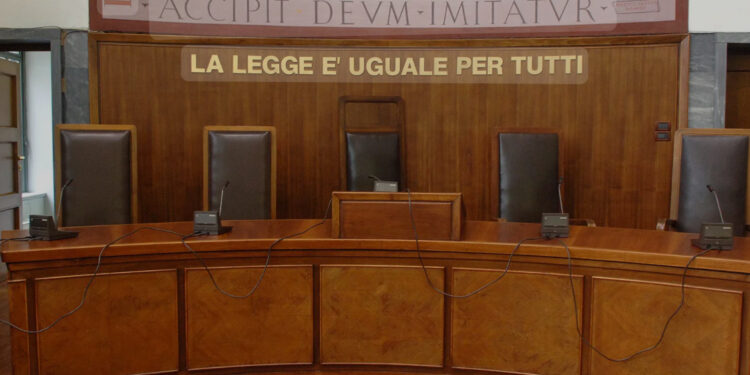 Detenuti al 41bis, ma affidavano incarichi direttivi ai loro uomini di fiducia: l’indagine sul clan Contini