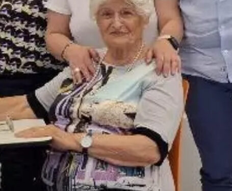 Il Sogno di Nonna Marianna: a 93 Anni Consegue il Diploma di Terza Media