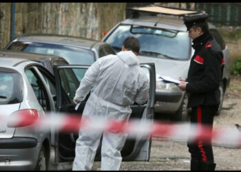 Spari tra la folla a bordo delle moto in pieno giorno. Ancora follia della camorra a Fuorigrotta dopo gli spari al parco dei bambini