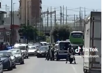 Napoli, Inseguimento e arresto per il furto di un veicolo della polizia municipale