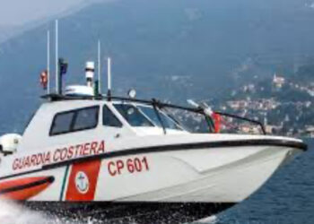 Tentato suicidio a Castellammare di Stabia: donna salvata in mare dalla Guardia Costiera
