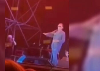 Antonello Venditti al centro delle polemiche dopo il concerto a Barletta: insulti a una ragazza disabile e successive scuse