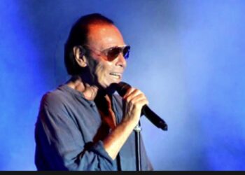 Antonello Venditti torna sul palco dopo la gaffe con la ragazza disabile: “Mi sento nudo, ma ho le spalle larghe”