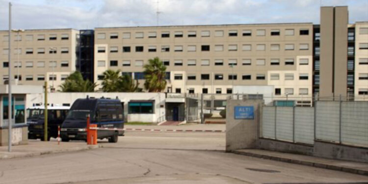NAPOLI, SVENTATA IN CARCERE L’ EVASIONE DI UNA DETENUTA A SECONDIGLIANO