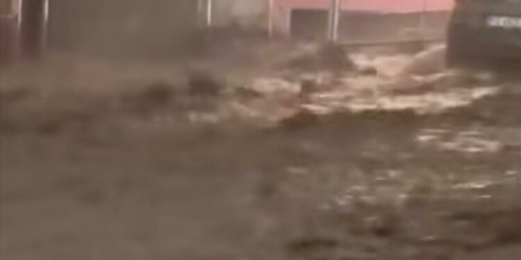 Ondata di maltempo colpisce l’Italia da Nord a Sud: gravi danni in Campania