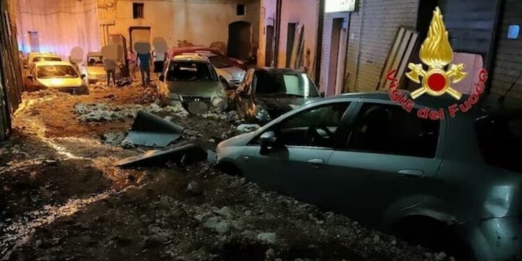 Emergenza maltempo in Campania: nubifragi e frane devastano Caserta e Avellino, due persone risultano disperse