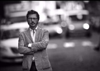 Auguri di buon compleanno  al Deputato Francesco Emilio Borrelli da Pino Grazioli e da tutta la sua redazione